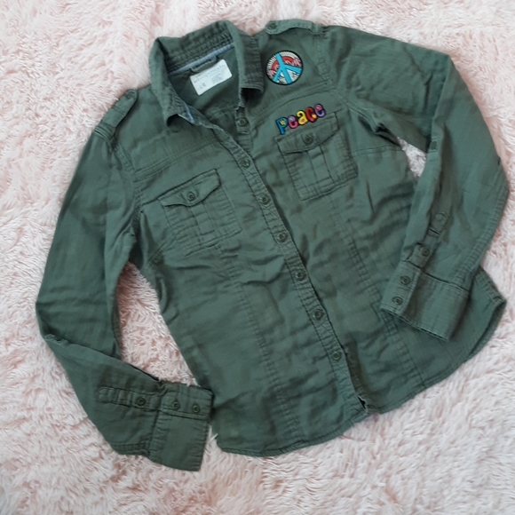 SOLD @MARKET! Boho hippie upcycled army greenish grey toned soft and gorg top! - Picture 5 of 9